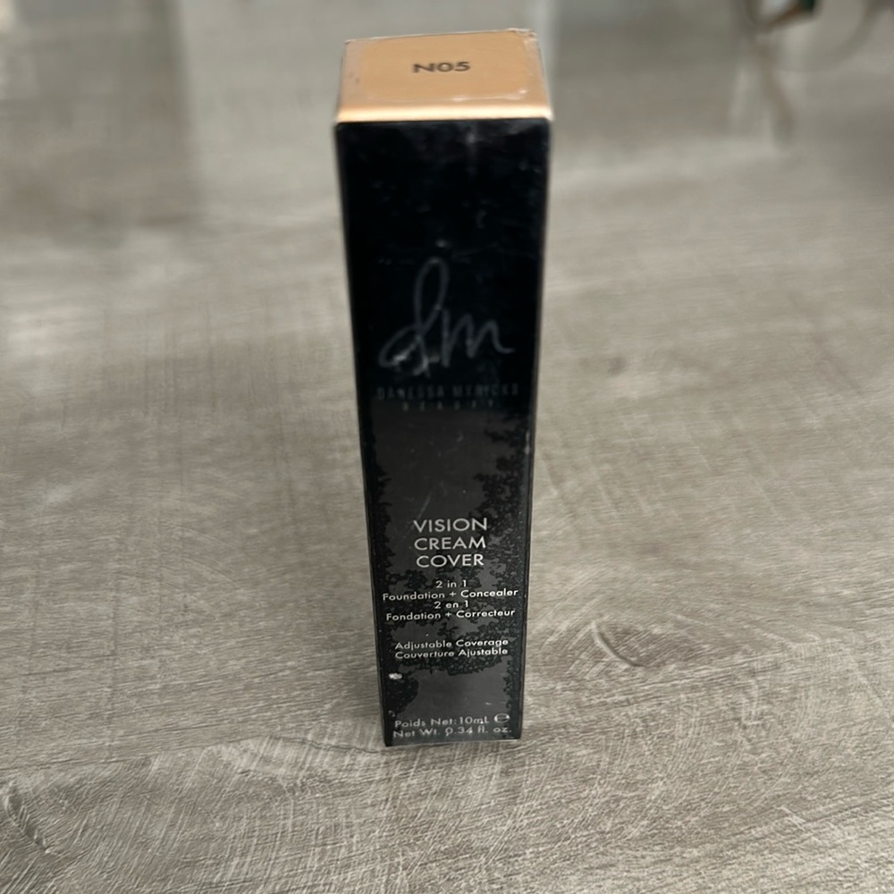 DANESSA MYRICKS Vision Cream Cover N05 NWB